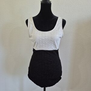 Vintage Rue21 Black and White Scoop Back Tank